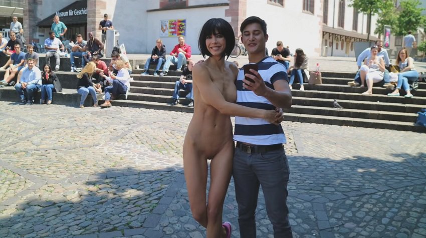 milor-moire-nude-naked-selfies-23